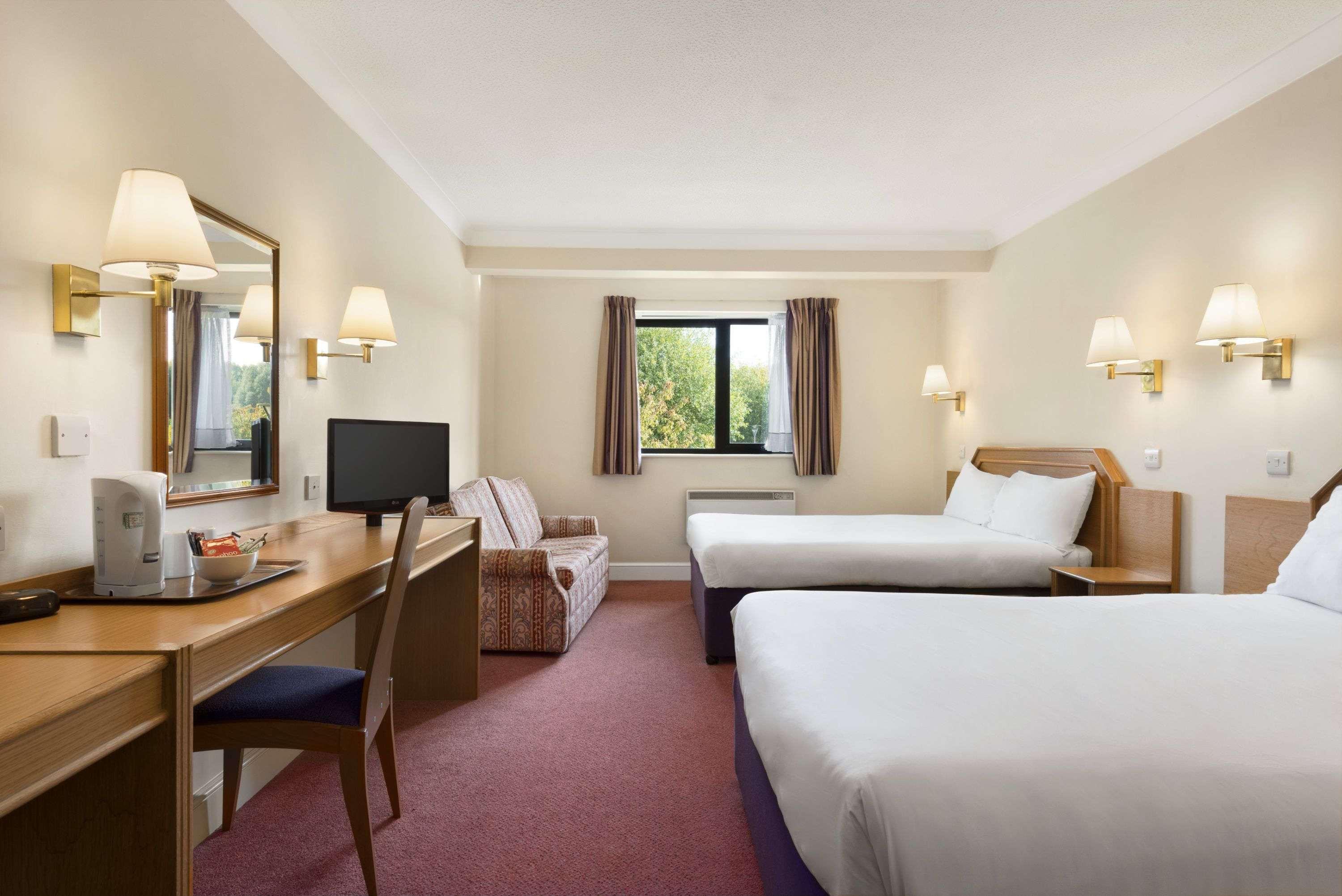 Days Inn Stafford Exterior photo